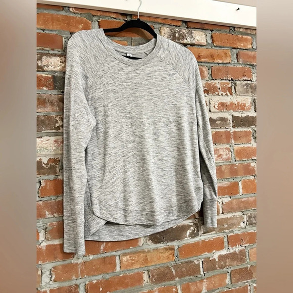 Athleta Mindset Heather Gray Pullover Size M - Picture 5 of 9